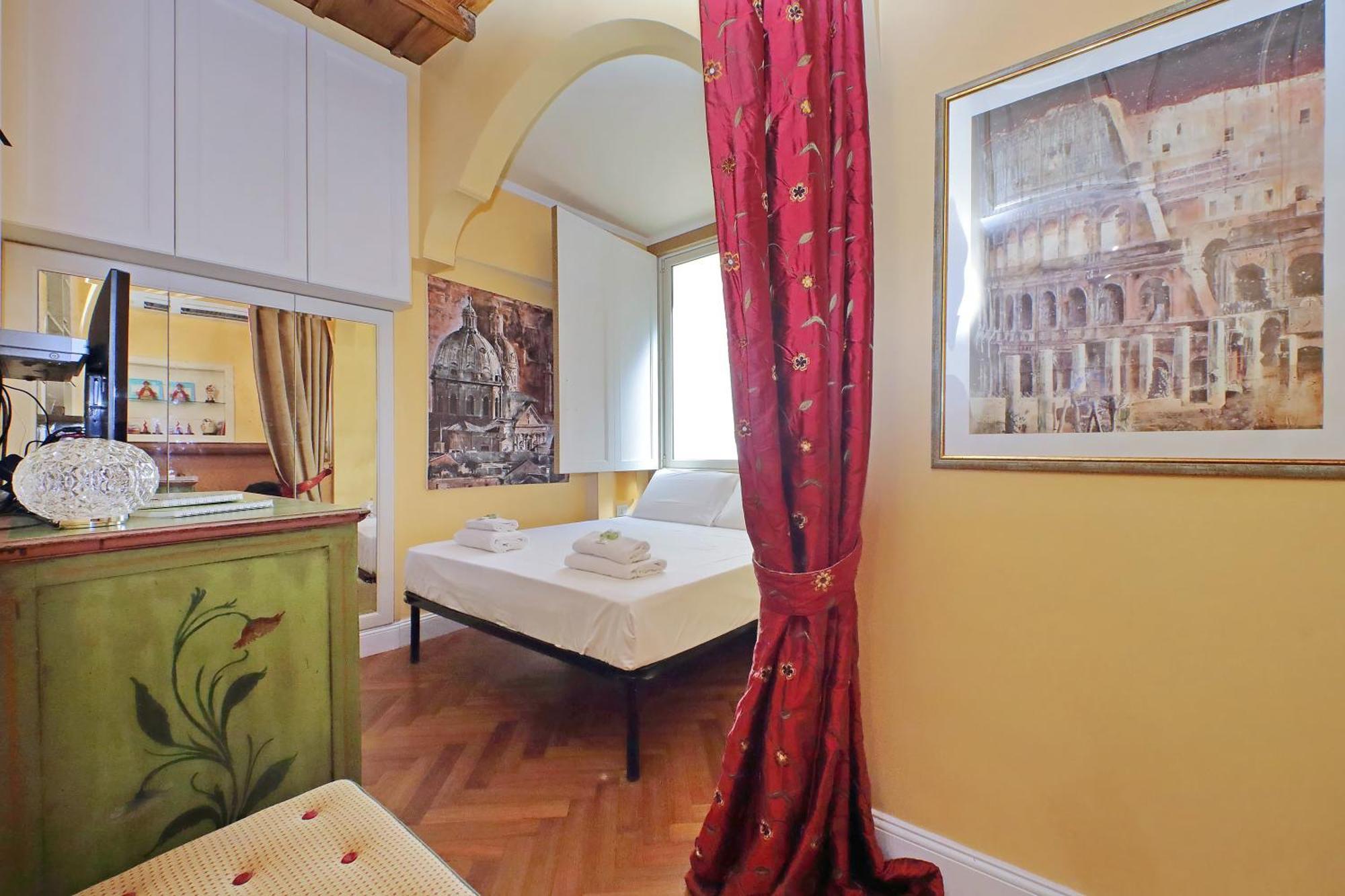Pantheon Luxury * Roma